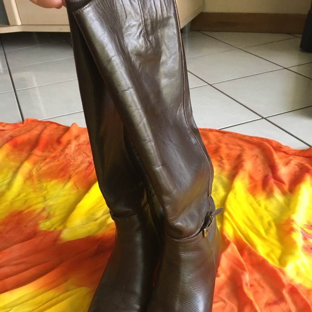 Brown mid-leg boots